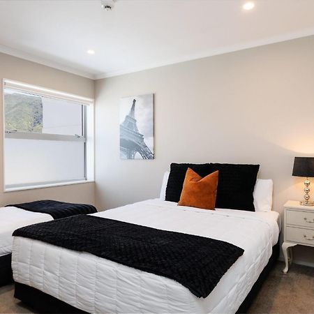 Astonishing Views Superb Waterfront Apartment Picton Exteriör bild