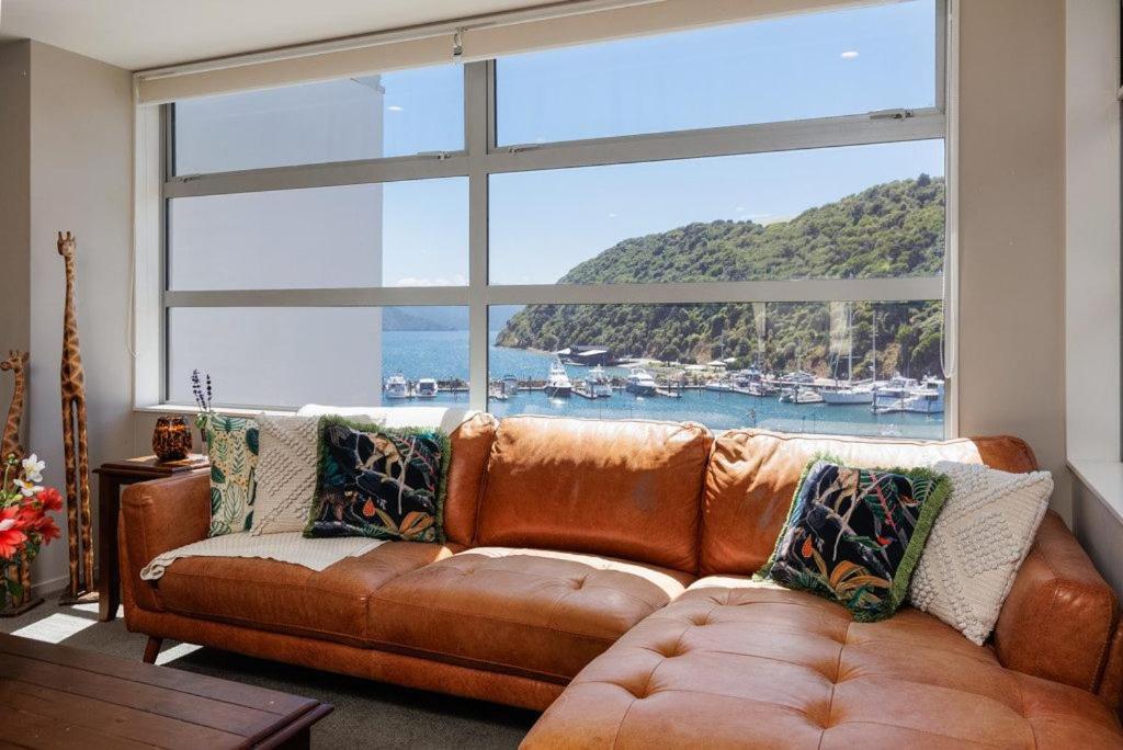 Astonishing Views Superb Waterfront Apartment Picton Exteriör bild